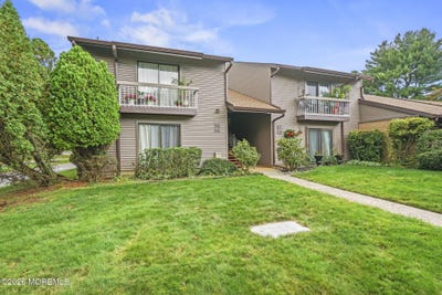/international/us/13-claremont-court-red-bank-nj-110120156410/