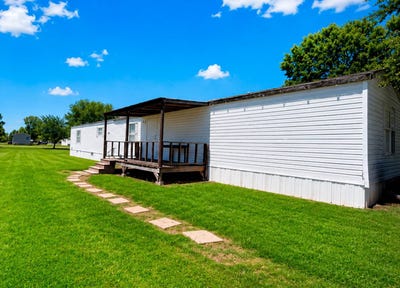 /international/us/109-tjoe-street-natchitoches-la-110107985603/