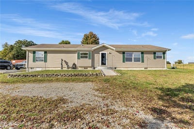 /international/us/6351-n-locust-grove-church-road-mo-110120715634/