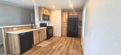/international/us/5080-st-joseph-ave-stevensville-mi-110119967955/