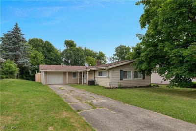 /international/us/476-blossom-avenue-campbell-oh-110100982297/