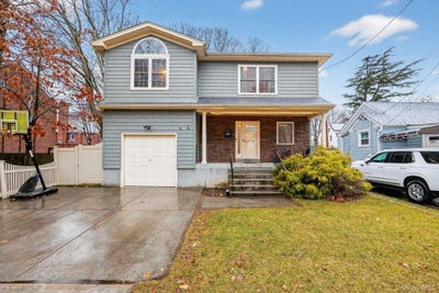 /international/us/1878-lake-drive-w-baldwin-ny-110104879287/