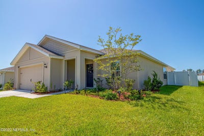 /international/us/8687-lake-george-circle-w-macclenny-fl-110105707168/