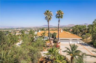 /international/us/40954-parado-del-sol-drive-temecula-ca-110093692098/