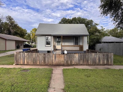 /international/us/108-n-9th-st-sterling-ks-110109087620/
