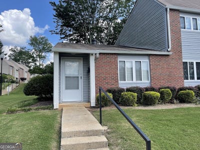 /international/us/636-north-avenue-jonesboro-ga-110107718161/