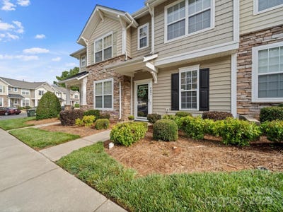 /international/us/4607-silk-tree-lane-rock-hill-sc-110100088703/
