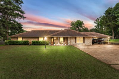/international/us/2203-woodbine-drive-gladewater-tx-110108588170/