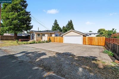 /international/us/1244-veale-ave-martinez-ca-110108408513/