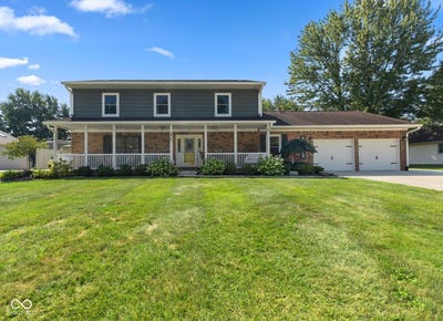 /international/us/9-marley-court-whiteland-in-110119757116/