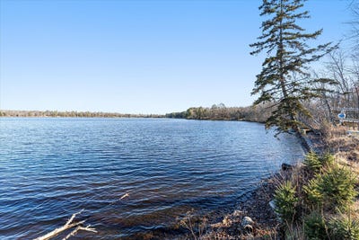 /international/us/s-shore-drive-emily-mn-110103650926/