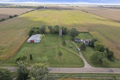 /international/us/2012-n-45th-road-leland-il-110107865706/
