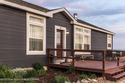 /international/us/26-merrimac-trail-boulder-wy-110100473395/