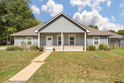 /international/us/427-garrett-circle-winona-tx-110109756654/
