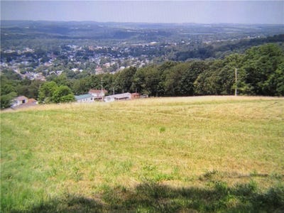 /international/us/clay-road-connellsville-pa-110104559317/