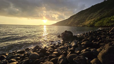 /international/us/82-6047-puuhonua-rd-captain-cook-hi-110100817565/