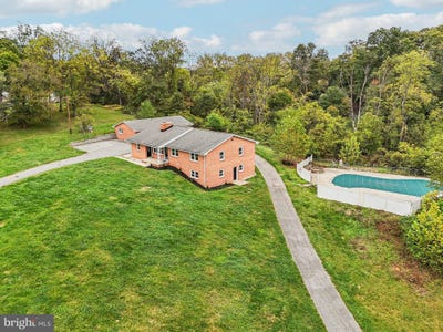 /international/us/15474-roxbury-road-glenwood-md-110102826086/
