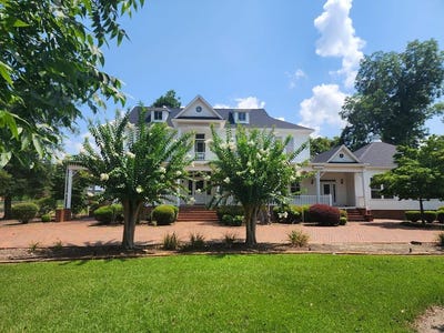/international/us/210-crawford-st-donalsonville-ga-110100747240/