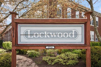 /international/us/3524-w-shore-road-warwick-ri-110107833787/