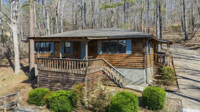/international/us/131-lakeview-dr-dadeville-al-110106602609/