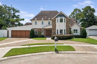 /international/us/29-madera-court-kenner-la-110120760939/