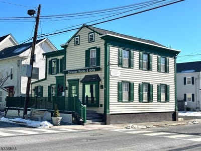 /international/us/2-e-main-st-clinton-town-nj-110097041399/