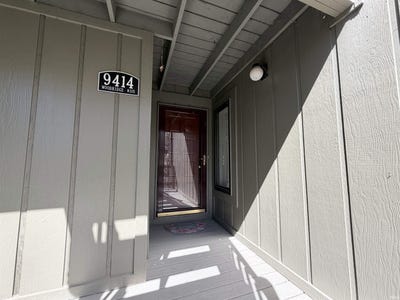 /international/us/9414-s-lake-ridge-drive-bloomington-in-110106691944/