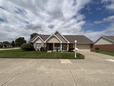 /international/us/1524-new-castle-lane-springfield-oh-110108017460/