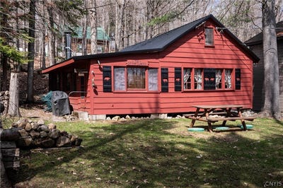 /international/us/145-hollywood-road-old-forge-ny-110107391731/