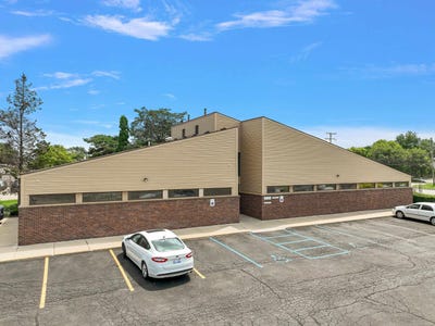 /international/us/9001-15-mile-road-sterling-heights-mi-110086191815/