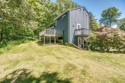 /international/us/72-stillwater-road-deerfield-ma-110108550197/