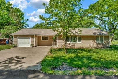 /international/us/125-n-3rd-st-osage-city-ks-110107994870/