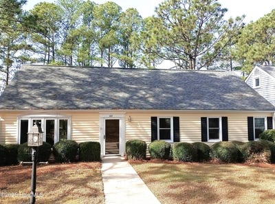 /international/us/44-village-green-circle-southern-pines-nc-110104339319/