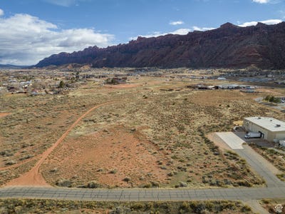 /international/us/2284-resource-blvd-n-moab-ut-110101120143/