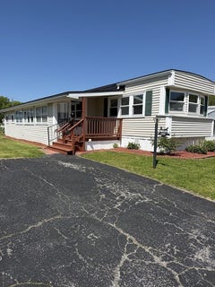 /international/us/52-liberty-drive-attleboro-ma-110108174235/