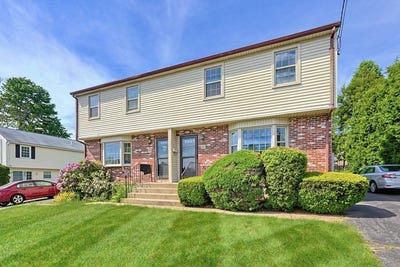/international/us/276-central-st-milford-ma-110108337058/