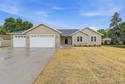 /international/us/1150-fond-du-lac-avenue-fond-du-lac-wi-110108667291/