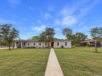 /international/us/112-live-oak-poth-tx-110120154116/