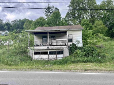 /international/us/406-coalton-pumpkintown-road-norton-wv-110099275201/?lang=en