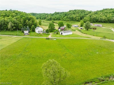 /international/us/barkley-road-uhrichsville-oh-110108472093/