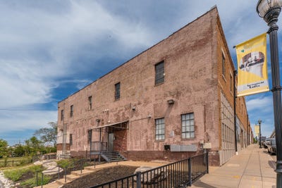 /international/us/509-w-olive-street-springfield-mo-110100873420/