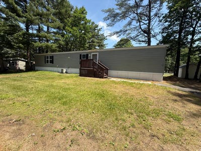 /international/us/126-white-birch-estates-fort-edward-ny-110106557805/