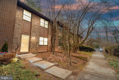 /international/us/2006-headlands-circle-reston-va-110108106274/