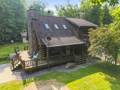 /international/us/15789-hickory-lane-mountain-wi-110101500041/