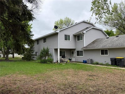 /international/us/1622-pleasant-view-drive-north-mankato-mn-110108141006/
