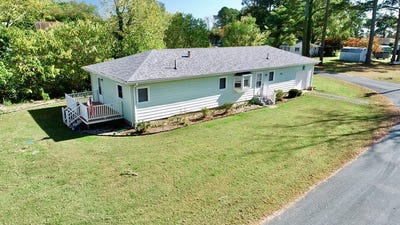 /international/us/6-west-st-wachapreague-va-110103325804/