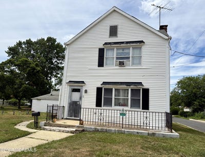 /international/us/79-avenue-d-atlantic-highlands-nj-110108947181/