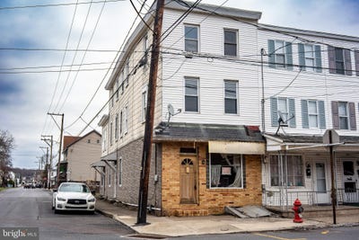 /international/us/333-n-vine-street-mount-carmel-pa-110107167552/