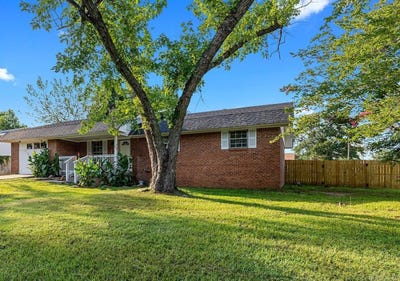 /international/us/100-wells-fargo-trail-jacksonville-ar-110100853465/