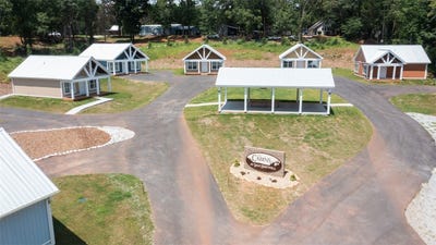 /international/us/1017-smyzer-road-townville-sc-110110268434/